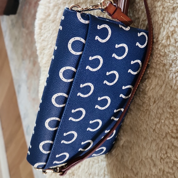 NWOT Dooney & Bourke Indianapolis Colts Foldover Crossbody Bag 🐎💙 - Picture 5 of 14